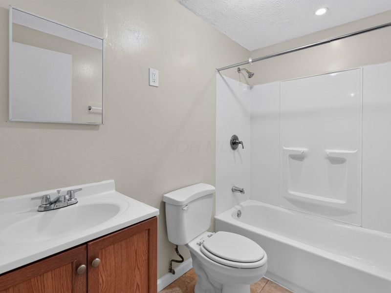 3823 Briggs Road , Columbus, OH 43228 Photo 31