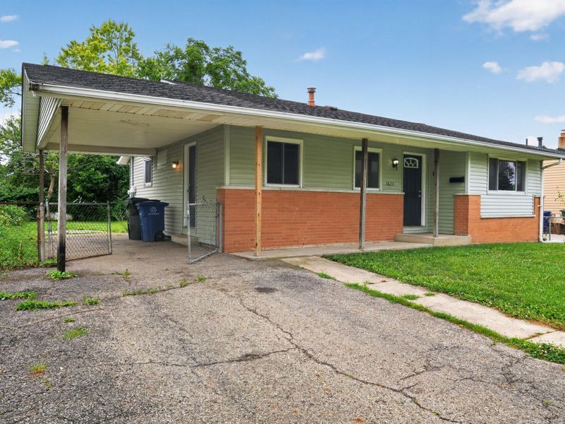 3823 Briggs Road , Columbus, OH 43228 Photo 4