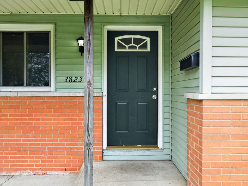 3823 Briggs Road , Columbus, OH 43228 Photo 6