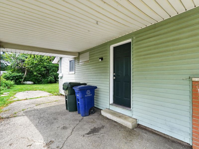 3823 Briggs Road , Columbus, OH 43228 Photo 7