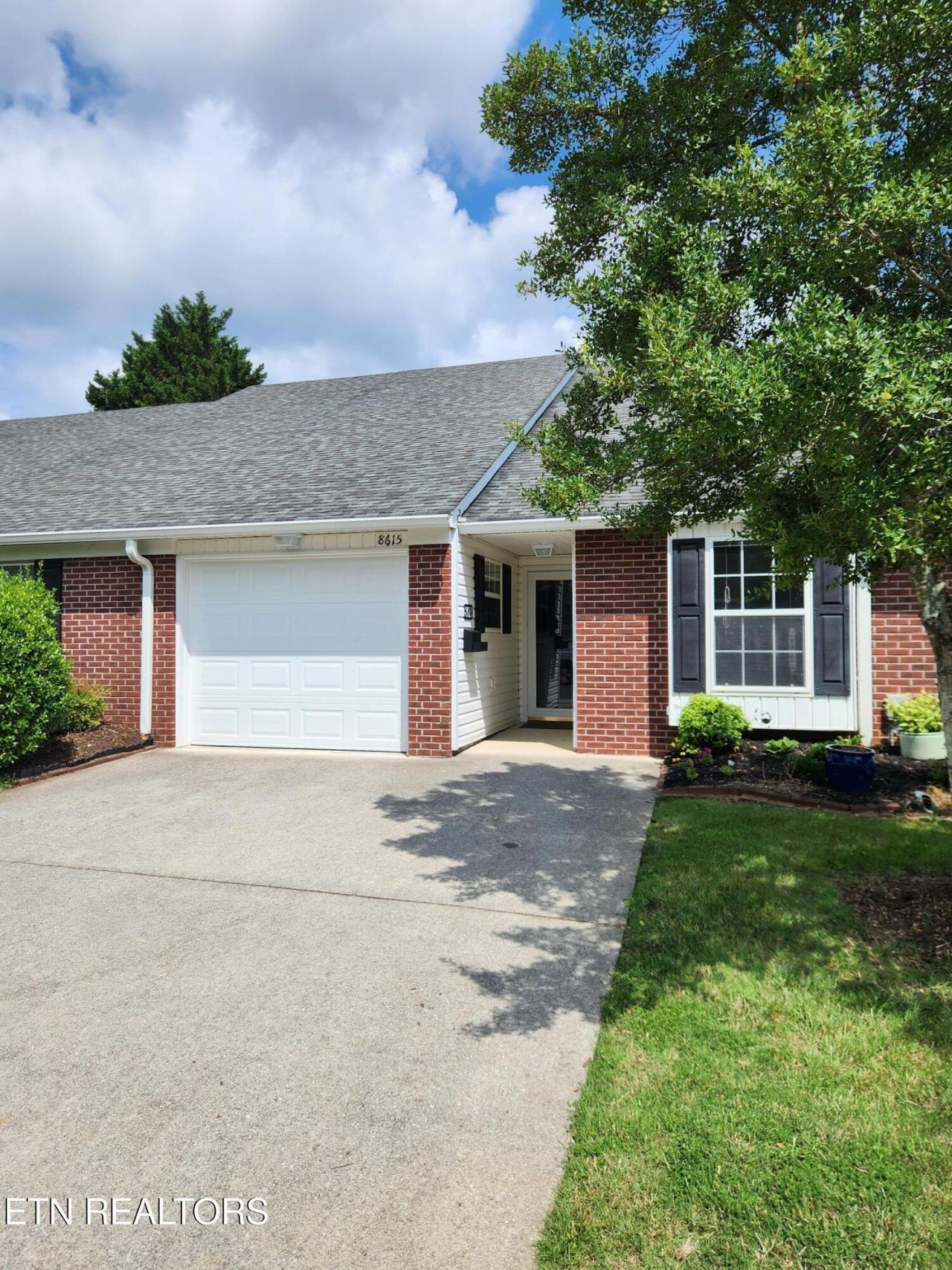 8615 Bristol Bay Way, Knoxville, TN 37923 Main Photo