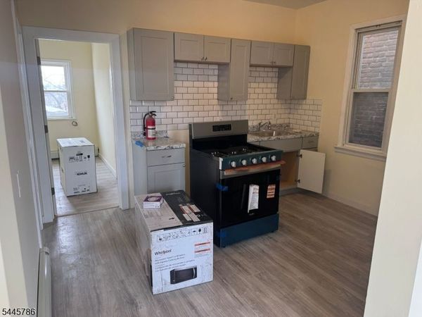 216 Harrison Ave, Lodi, NJ 07644