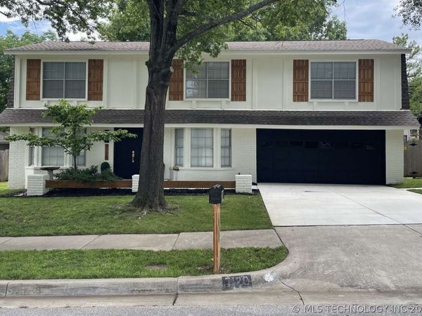 7120 S 76th East Avenue , Tulsa, OK 74133
