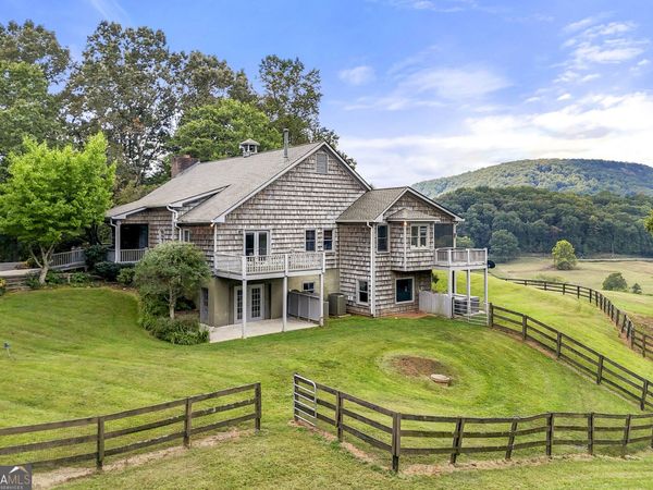 2653 Ben T Huiet Hwy, Clarkesville, GA 30523