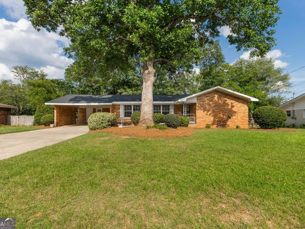 608 Meadowridge Drive, Warner Robins, GA 31093