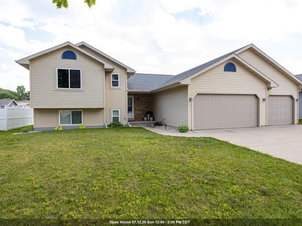 75 JACOB AVENUE, Oshkosh, WI 54902