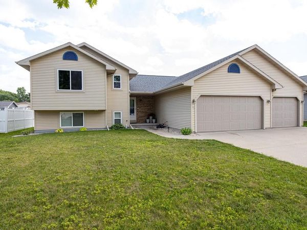 75 JACOB AVENUE, Oshkosh, WI 54902
