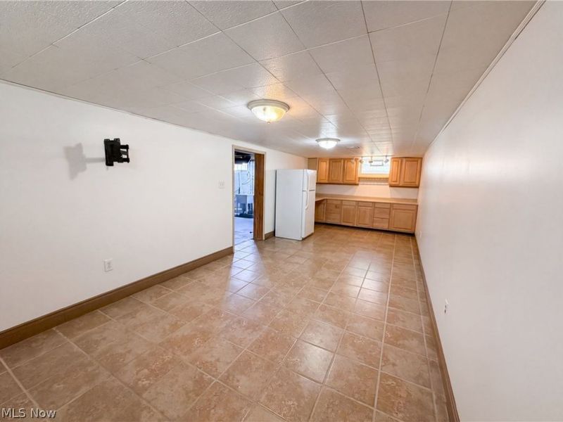 6437 Westminster Drive, Cleveland, OH 44129 Photo 14
