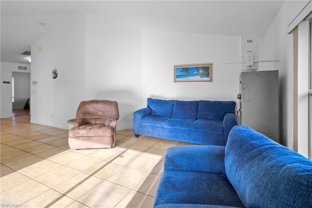 2 E Greens Cir , Lehigh Acres, FL 33936 Photo