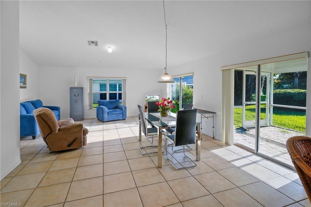 2 E Greens Cir , Lehigh Acres, FL 33936 Photo