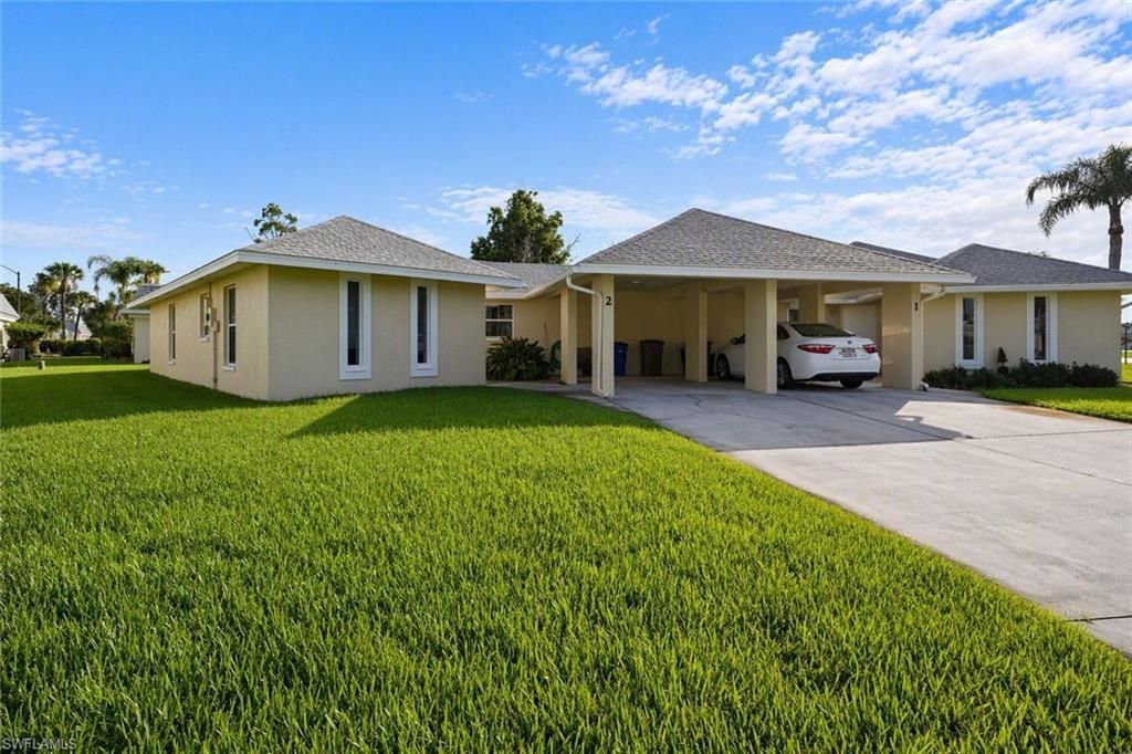 2 E Greens Cir , Lehigh Acres, FL 33936 Photo