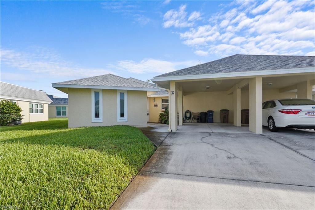 2 E Greens Cir , Lehigh Acres, FL 33936 Photo