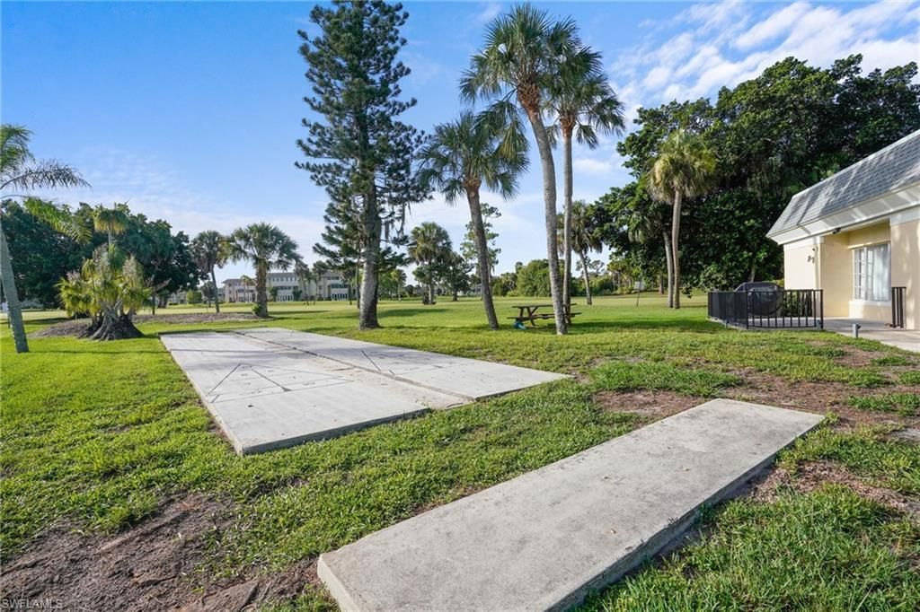 2 E Greens Cir , Lehigh Acres, FL 33936 Photo