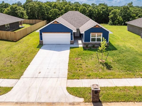 4616 Lincoln Landing, Harrah, OK 73045