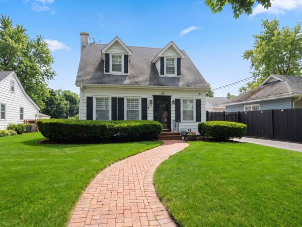 1113 Douglas Court , Waukegan, IL 60085