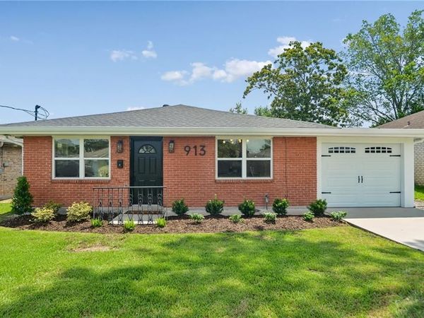 913 KENT Avenue, Metairie, LA 70001