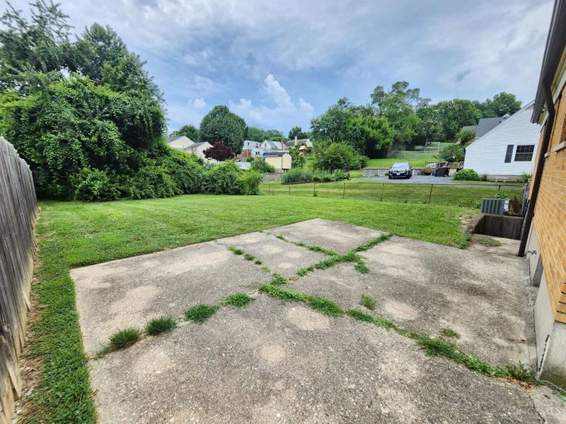 1196 Anderson Ferry Road, Delhi Twp, OH 45238 Photo 11