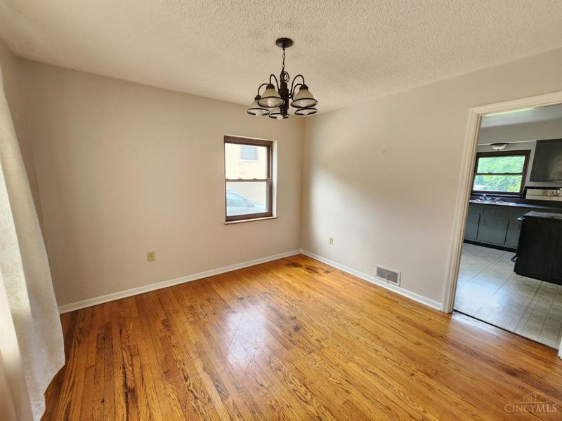 1196 Anderson Ferry Road, Delhi Twp, OH 45238 Photo 3