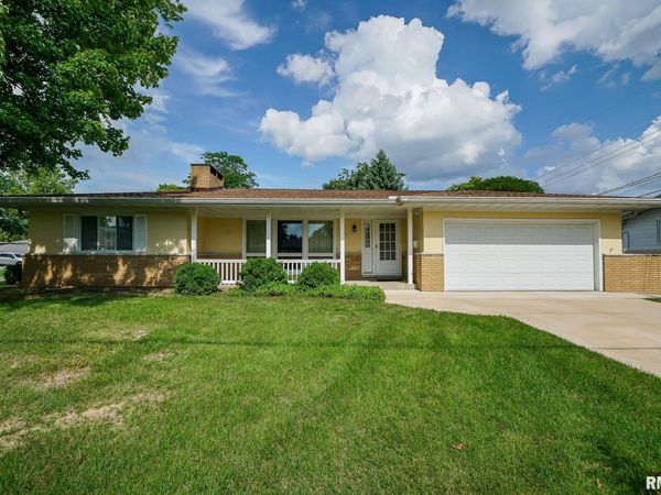4402 N NELSON Drive, Peoria, IL 61614