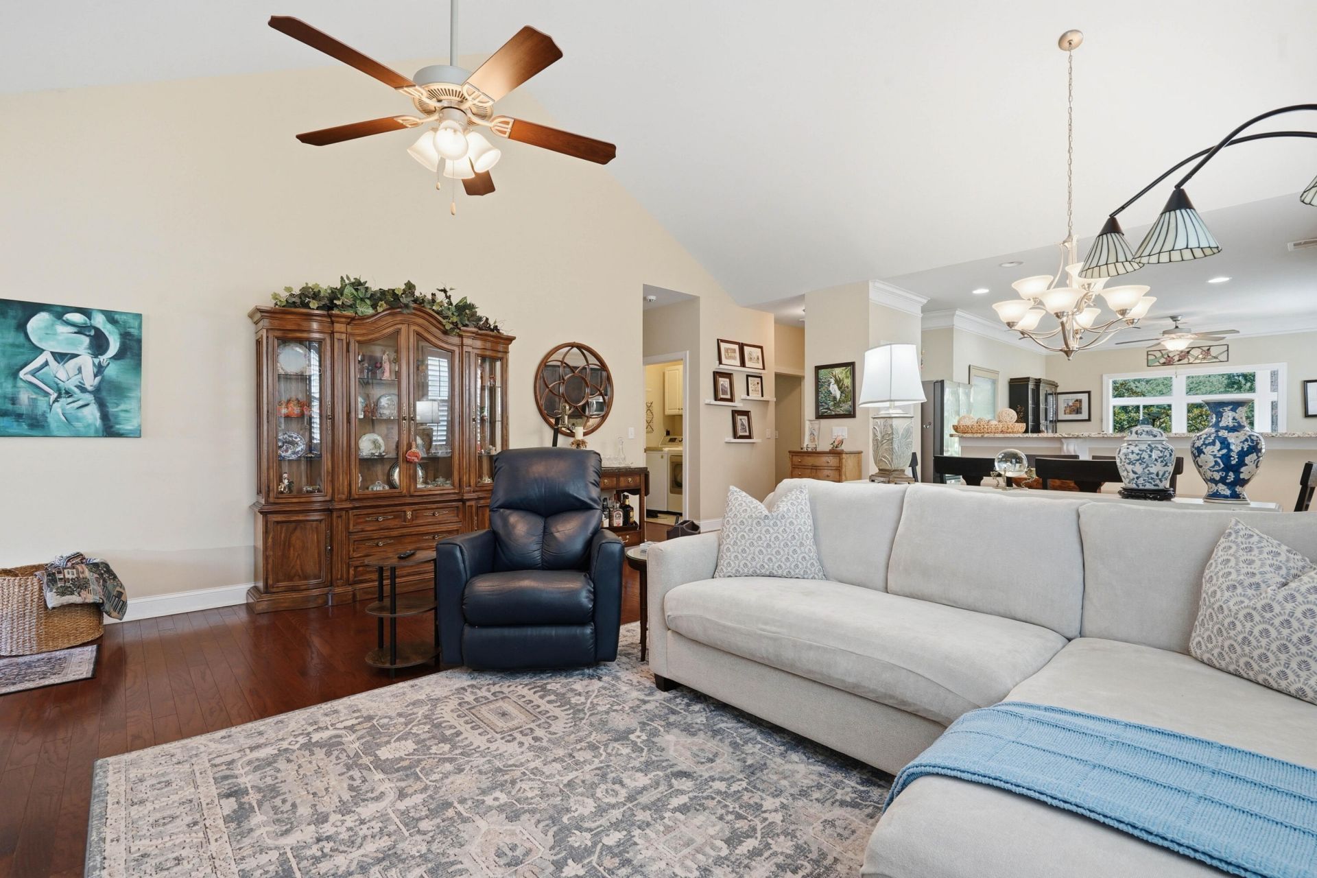 185 Angora Way Photo 4
