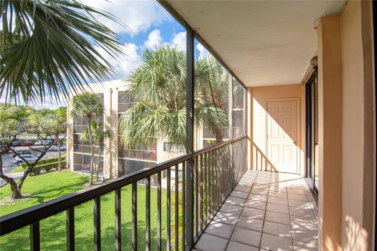 8600 SW 133rd Ave Rd , Unit 320, Miami, FL 33183 Photo