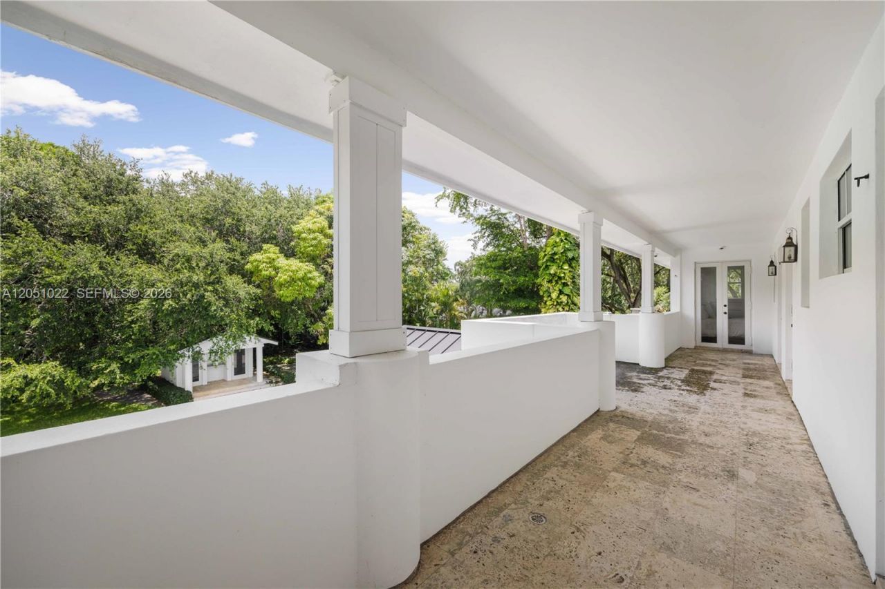 6845 SW 98th St , Pinecrest, FL 33156 Photo