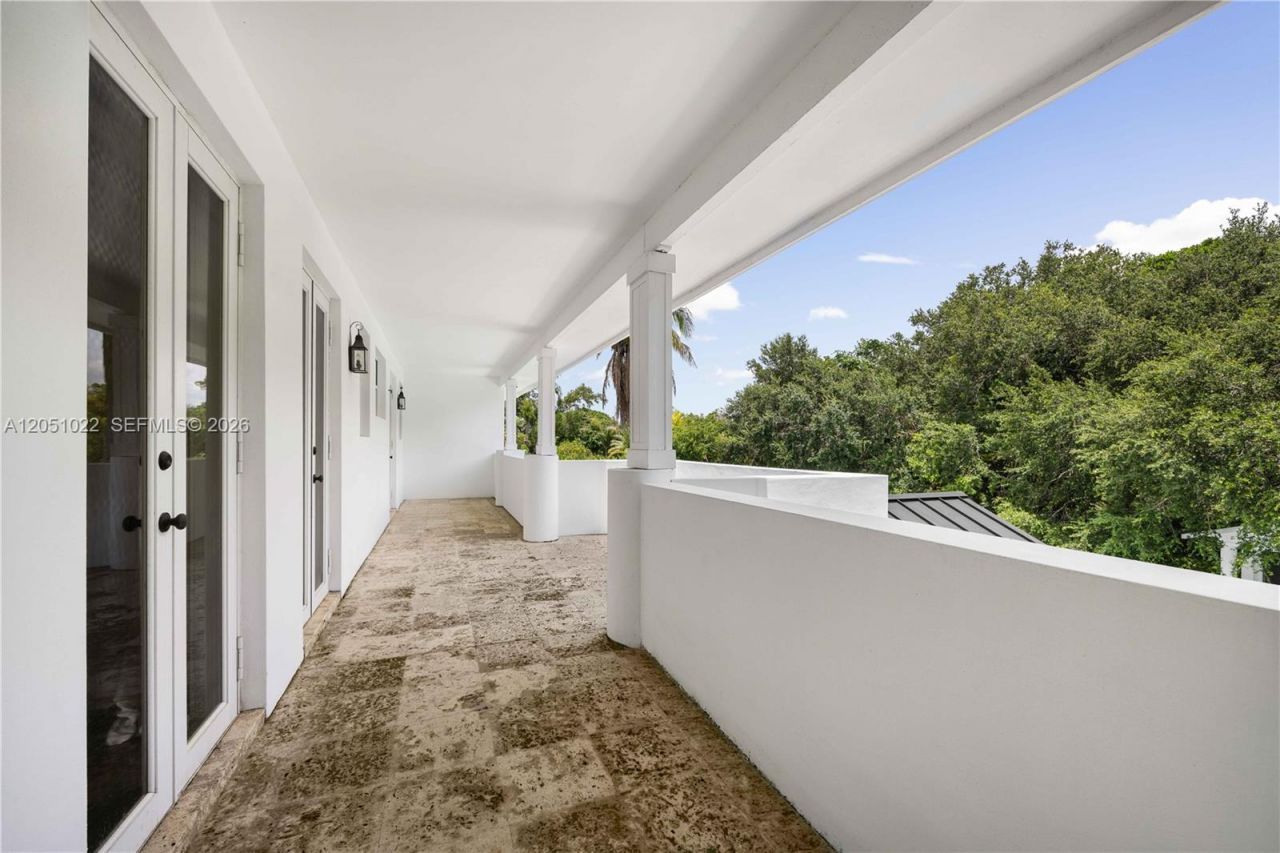 6845 SW 98th St , Pinecrest, FL 33156 Photo