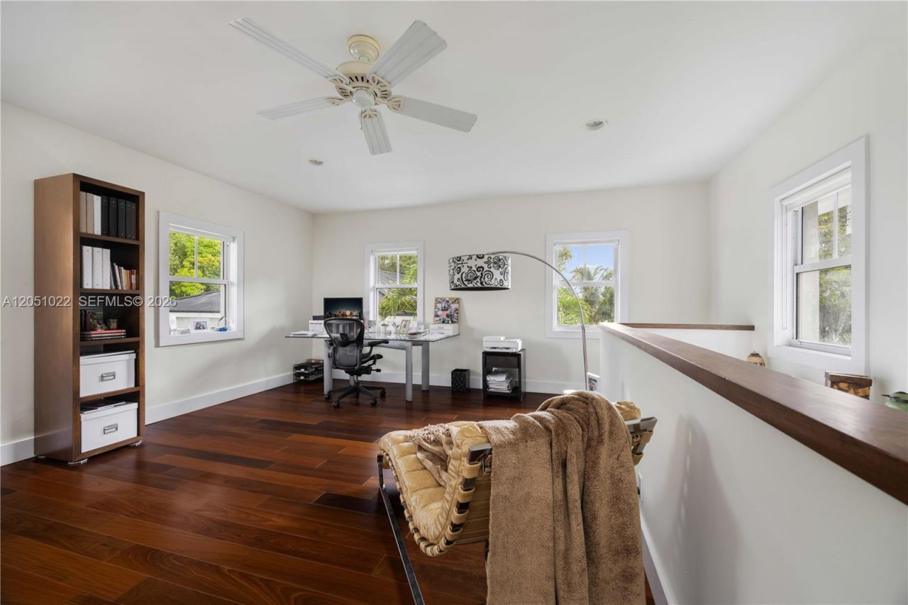 6845 SW 98th St , Pinecrest, FL 33156 Photo