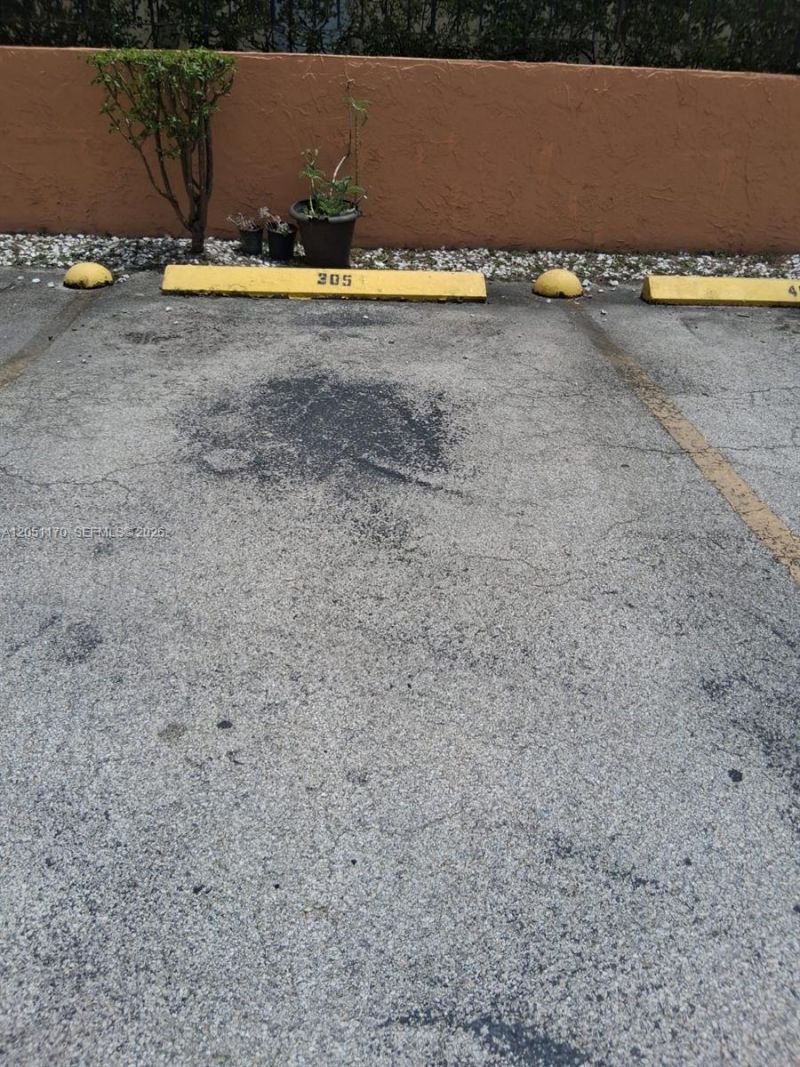 6200 W Flagler St , Unit 305, Miami, FL 33144 Photo