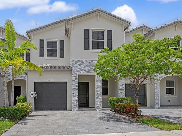 1020 SE 26th Ter , Homestead, FL 33035