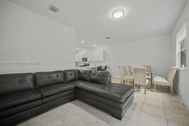 1020 SE 26th Ter , Homestead, FL 33035 Photo