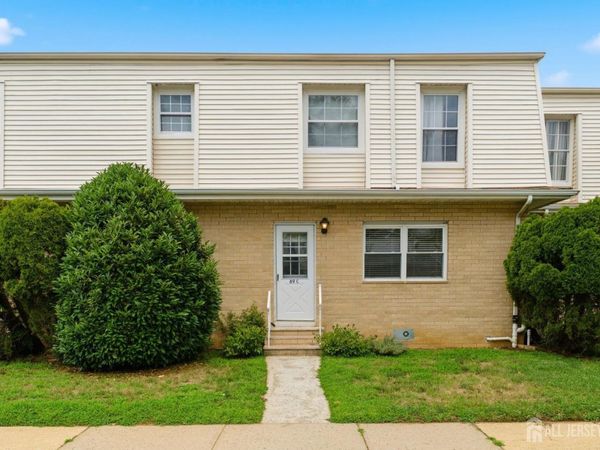 89 white Street, Eatontown, NJ 07724