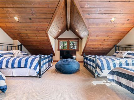 2326 Overlook Place , Truckee, CA 96161 Photo