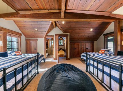 2326 Overlook Place , Truckee, CA 96161 Photo