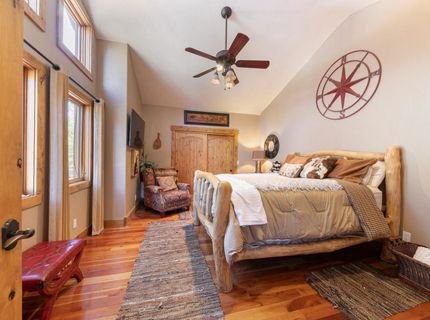 13165 Pinnacle Loop, Truckee, CA 96161 Photo