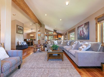 13165 Pinnacle Loop, Truckee, CA 96161 Photo