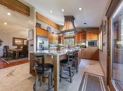 13165 Pinnacle Loop, Truckee, CA 96161 Photo