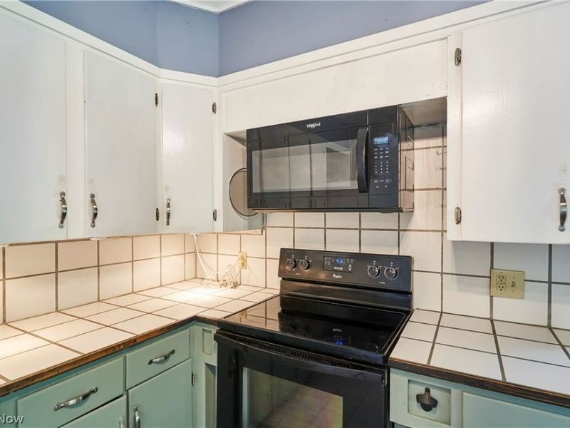 7091 Akron Avenue NW, New Franklin, OH 44614 Photo 14