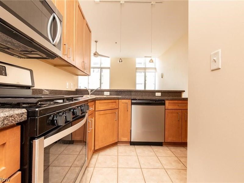 1951 W 26th Street, Unit 316, Cleveland, OH 44113 Photo 14