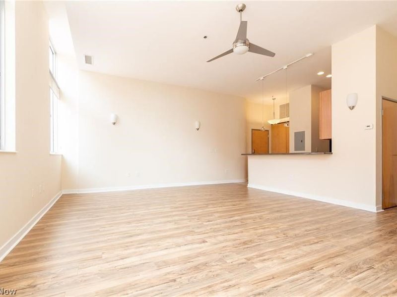 1951 W 26th Street, Unit 316, Cleveland, OH 44113 Photo 6