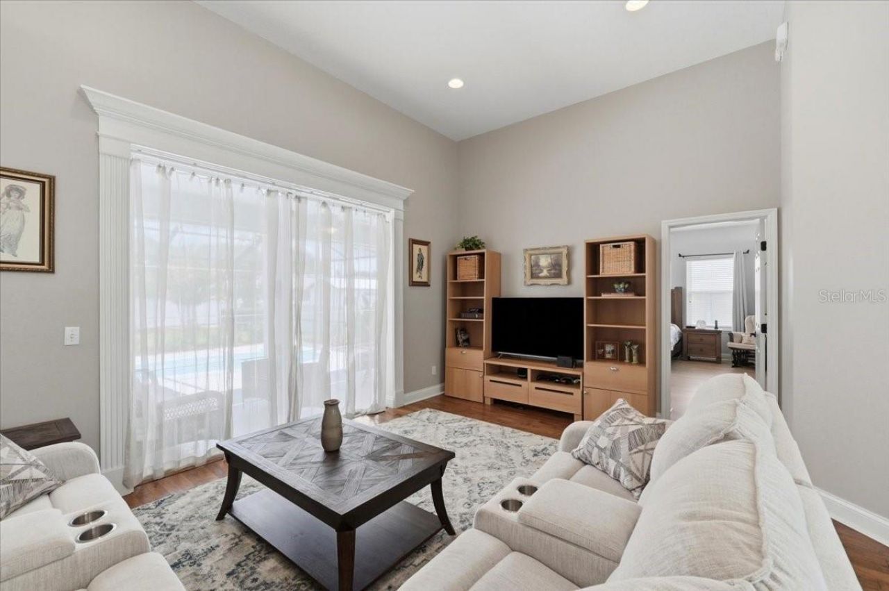 5618 Summerland Hills Drive , Lakeland, FL 33812 Photo