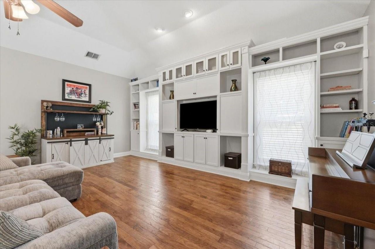 5618 Summerland Hills Drive , Lakeland, FL 33812 Photo