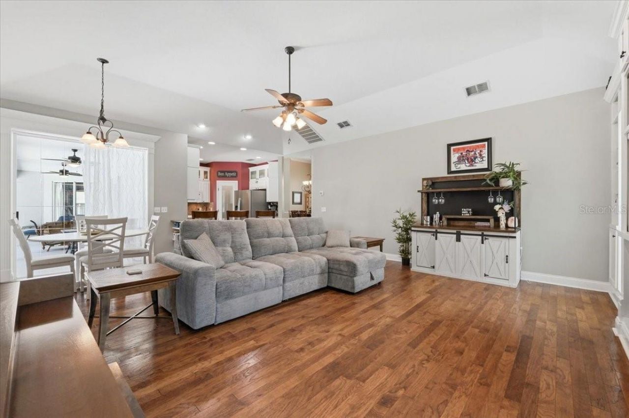 5618 Summerland Hills Drive , Lakeland, FL 33812 Photo