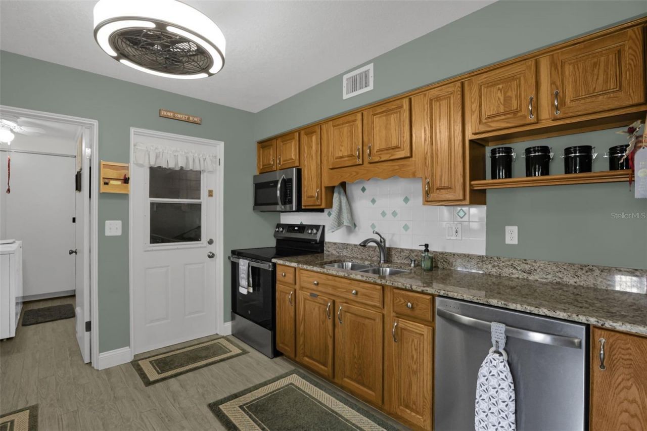 207 Temple Avenue, Casselberry, FL 32730 Photo