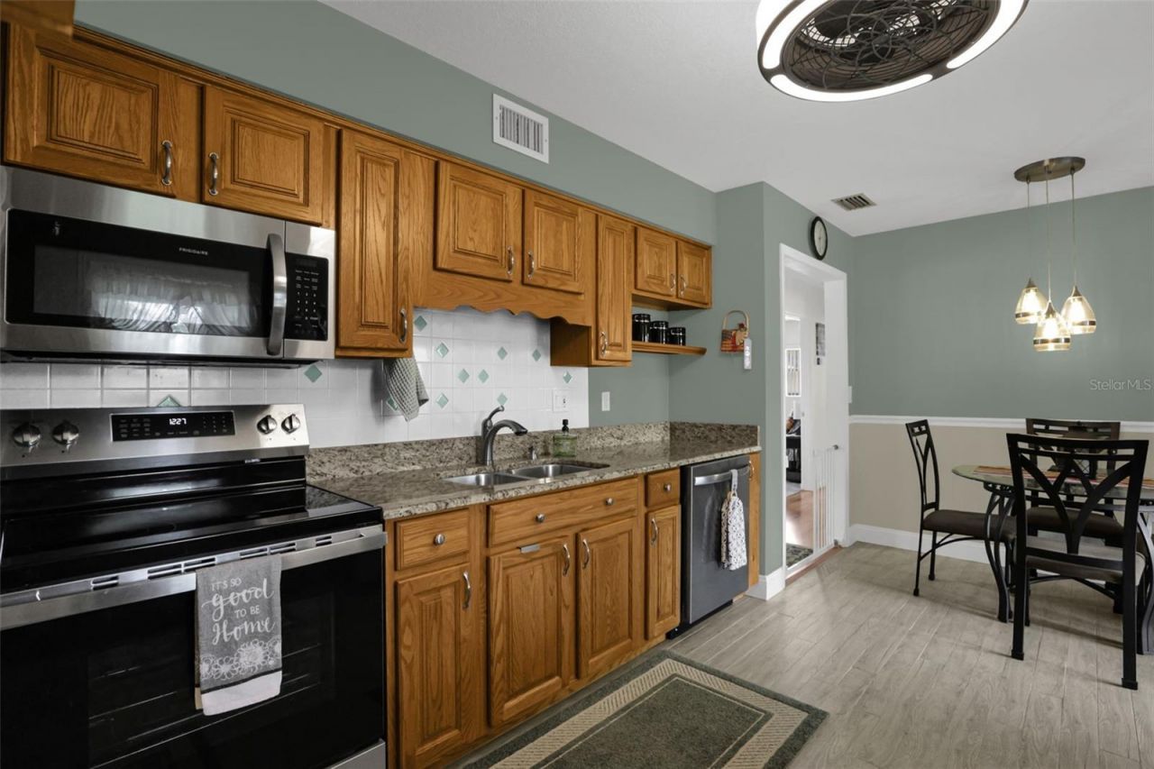207 Temple Avenue, Casselberry, FL 32730 Photo