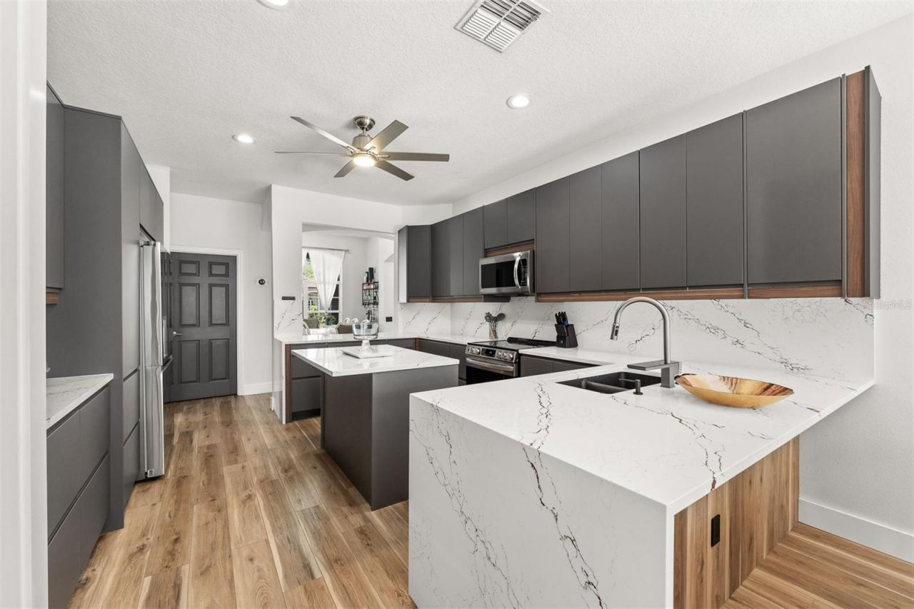 718 Little Hampton Lane , Gotha, FL 34734 Photo