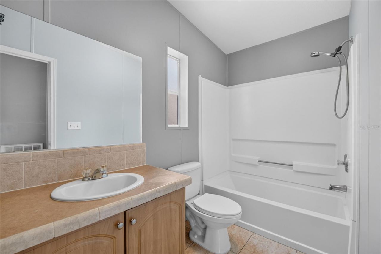 357 Walter Place, Fruitland Park, FL 34731 Photo