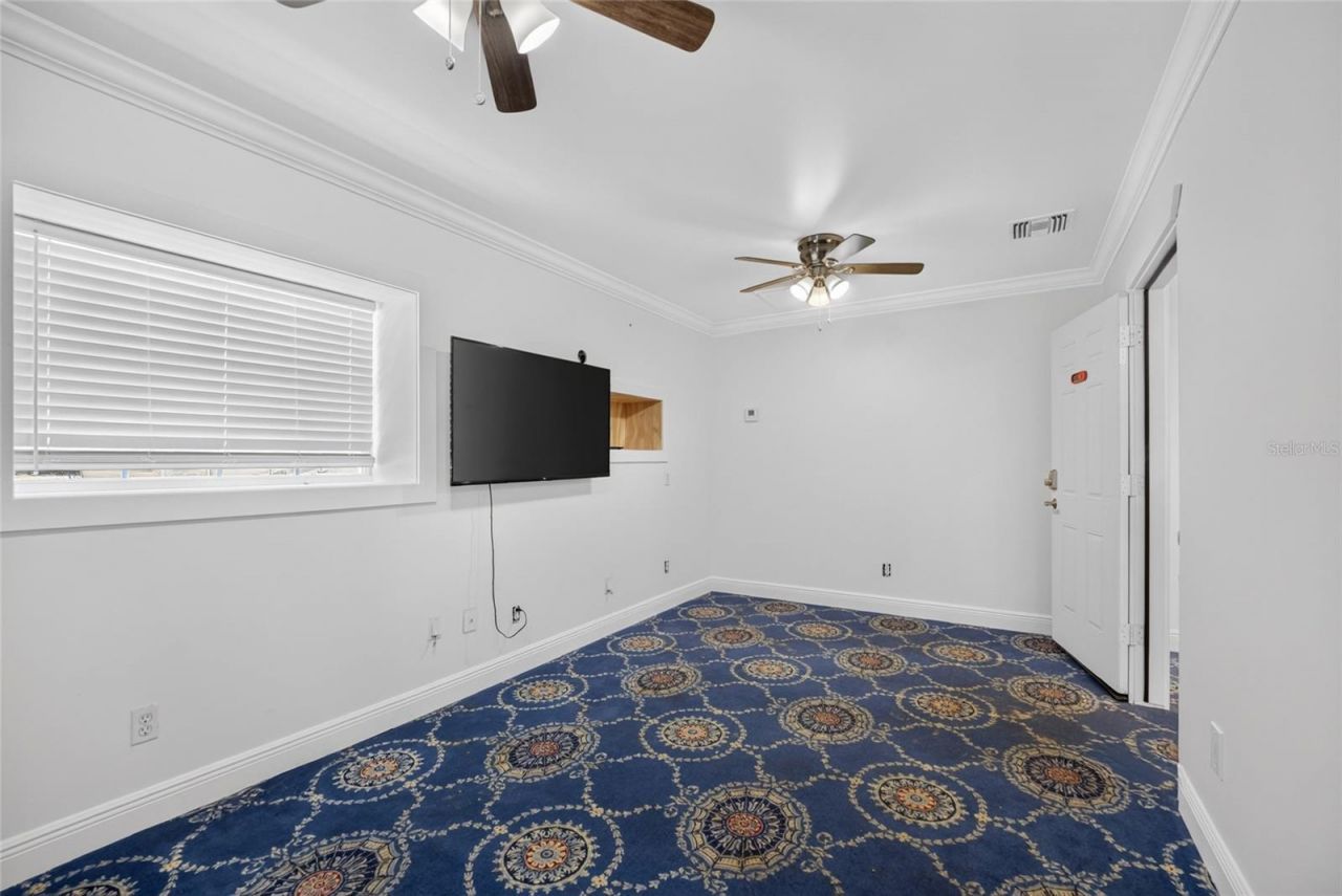 357 Walter Place, Fruitland Park, FL 34731 Photo