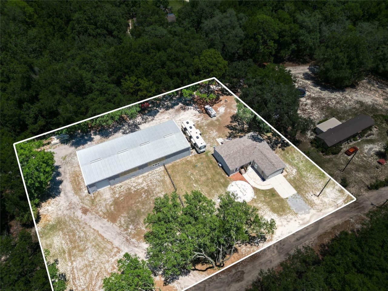 357 Walter Place, Fruitland Park, FL 34731 Photo
