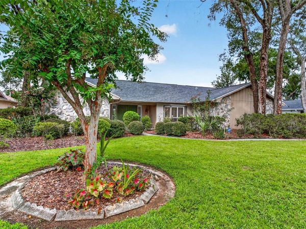 6328 N QUEENSWAY DRIVE, TEMPLE TERRACE, FL 33617